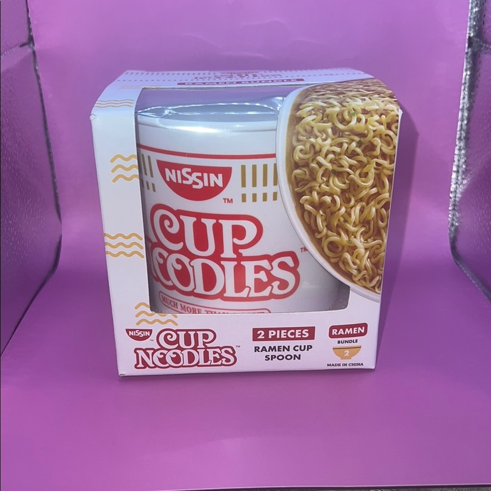 ISSI Cup plastic Noodles Ramen Cup plastic and Spoon Set - White and Red